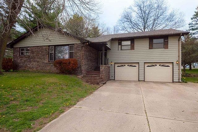 1st image of 1070 Luanna Dr