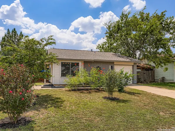9746 Hidden Cross, San Antonio, TX 78250