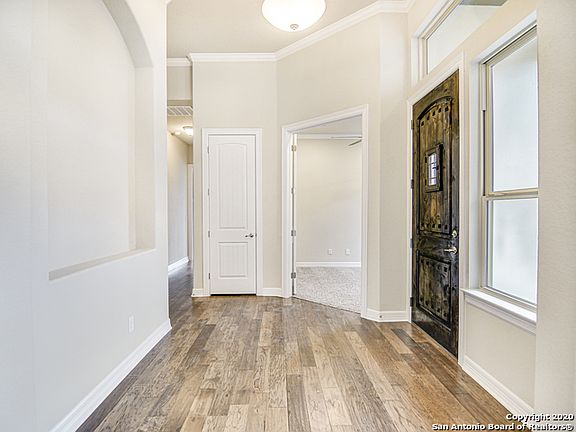 3rd image of 9926 Barefoot Way
