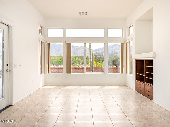 5th image of 13818 N Lobelia Way