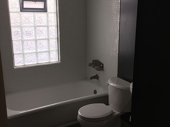 5th image of 1443-1-2 Beaconsfield Ave