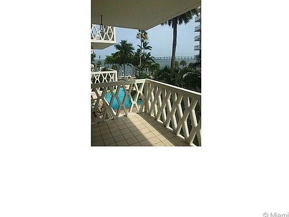 4th image of 1430 Brickell Bay Dr Ph 3