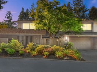 35 River Bluff Ln, Carmichael, CA 95608