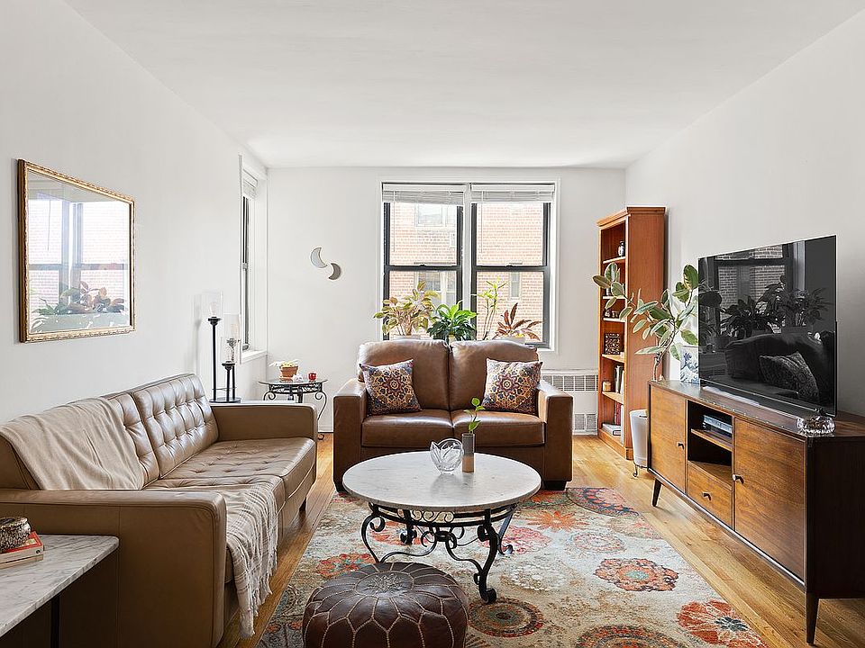 1st image of 345 Webster Ave APT 4N