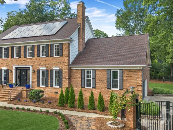 11605 Old Surry Ln, Charlotte, NC 28277