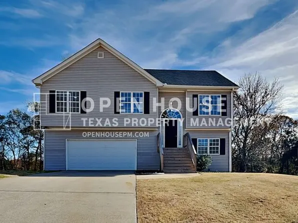 3747 Chesapeake Trace Ln, Flowery Branch, GA 30542
