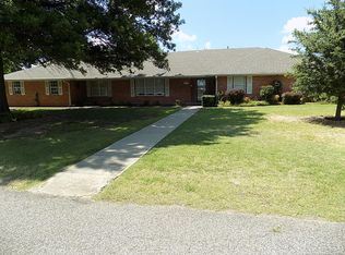 324 N John St, Holdenville, OK 74848