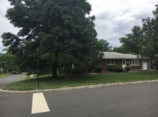 980 Beatrice Pkwy, Edison, NJ 08820