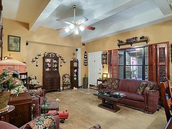 5th image of 760 Magazine St APT 107