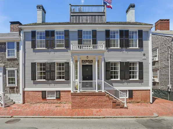19 India St, Nantucket, MA 02554