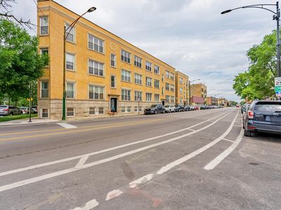 2716 N Kedzie Ave UNIT 2, Chicago, IL, 60647