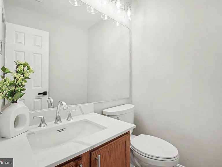 12554 Kempston Ln — Photo 24