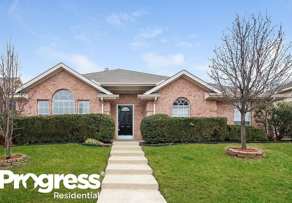 1st image of 229 Waterford Oaks Dr
