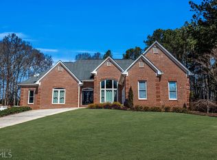 40 Sutton Pl, Social Circle, GA 30025