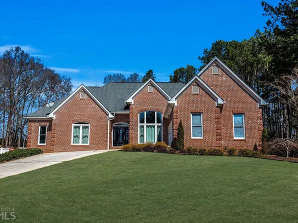 40 Sutton Pl, Social Circle, GA 30025