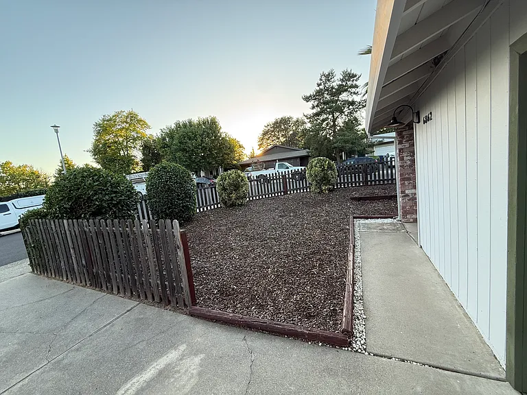 6862 Concert Way — Photo 3