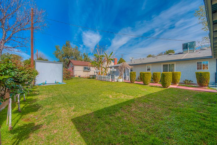 1st image of 1900 Glenoaks Blvd