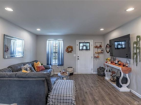 Great room looking towards the front door