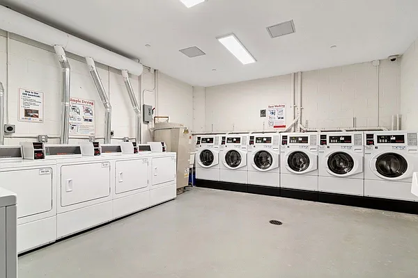 Rented by REAL New York | media 20