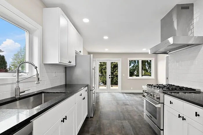 3447 41st Ave SW — Photo 15