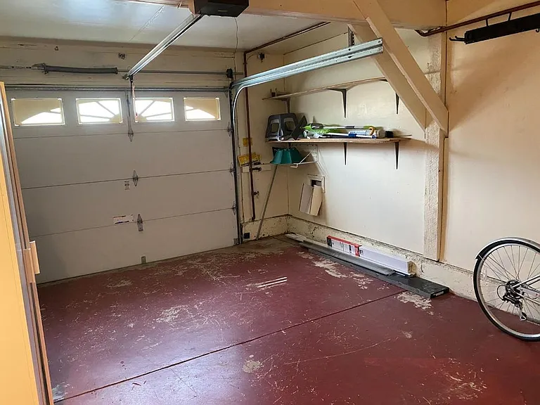 81 Camelot Ct — Photo 25