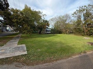 5301 Royal St, New Orleans, LA 70117