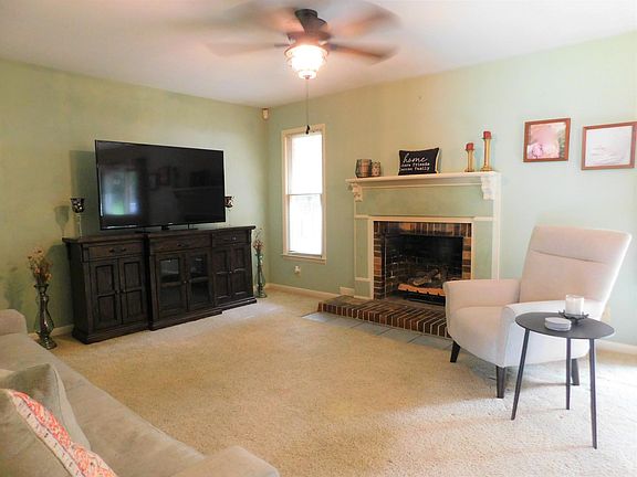 5th image of 47 Briarwood Ln