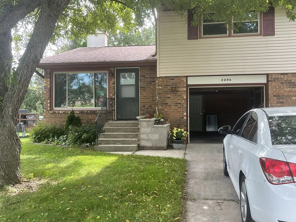 3296 Peterson Rd