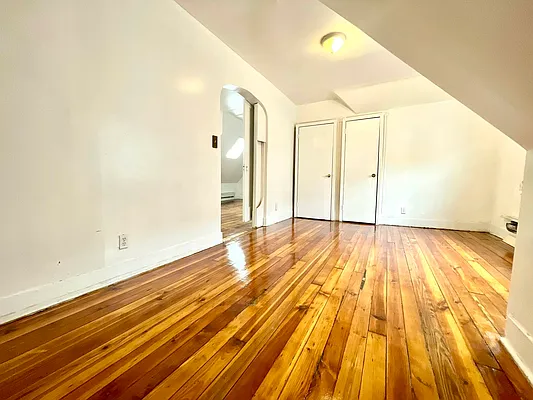 Rented by Pear NYC LLC | media 31