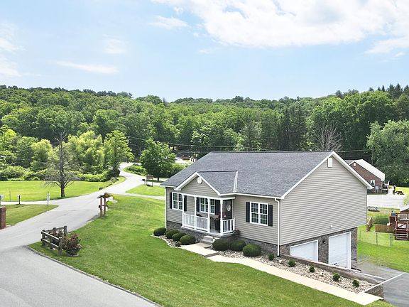 4th image of 105 Elise Way