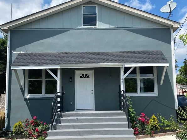 46 W Almond St, Vineland, NJ 08360