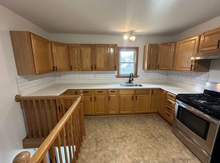 317 S Broad St, Griffith, IN 46319