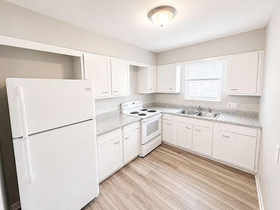 4th image of 206 N Morse Ave #33