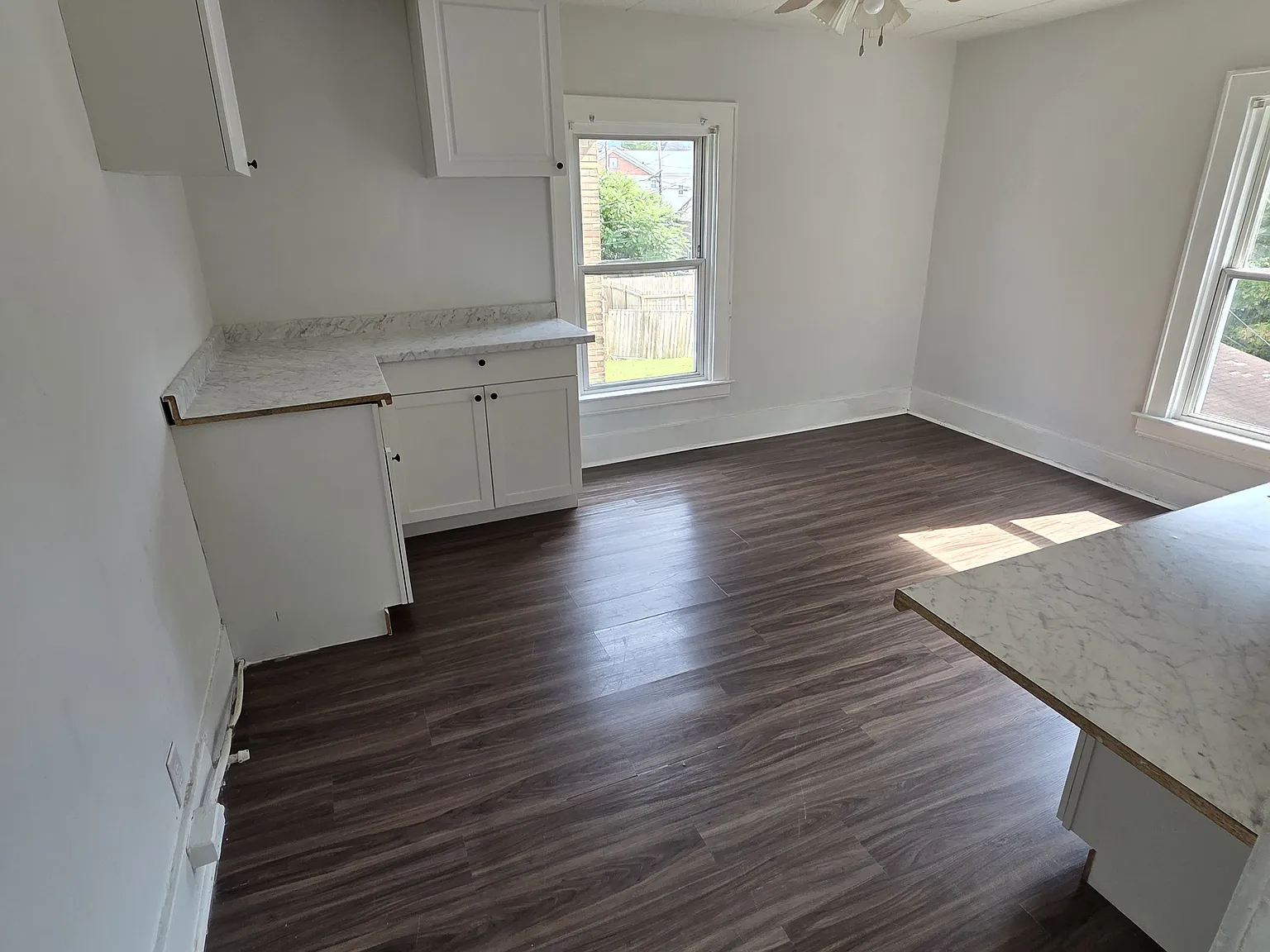 2 bed, 1000 sqft, $900 — Photo 3