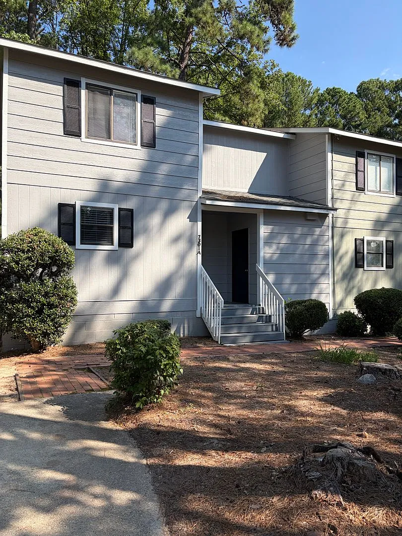 Remodeled Nw Raleigh Townhome Off Leesville Road — Photo 2
