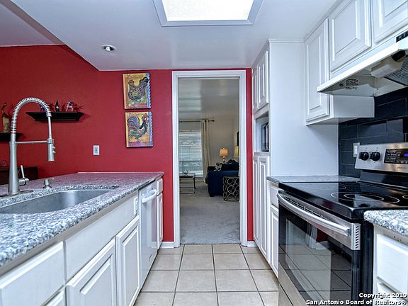 5th image of 3406 Northmoor St