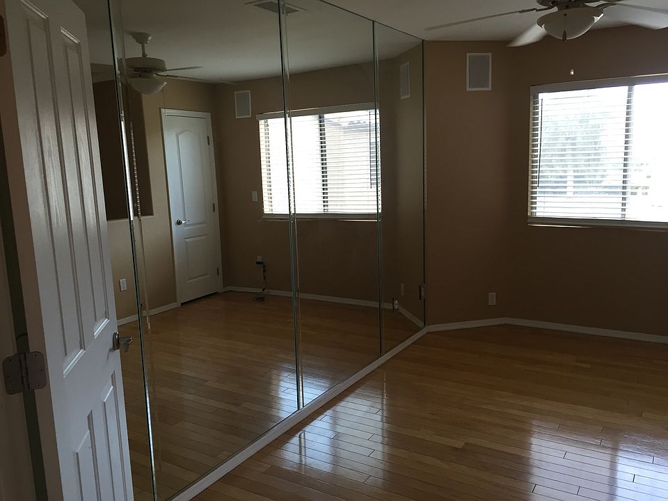 1st image of 1727 E Blackhawk Dr