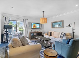 6901 E Edgewater Dr APT 211, Miami, FL 33133