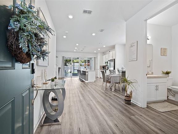 3rd image of 1125 MATTIE POINTE BOULEVARD