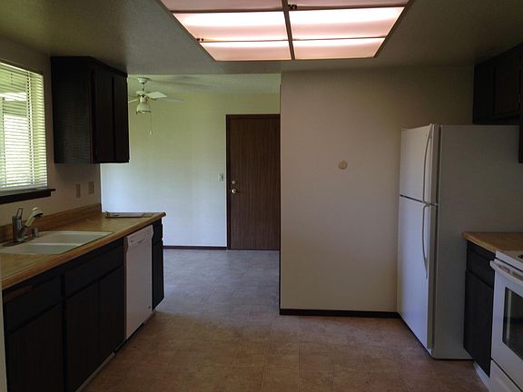5th image of 60 Vineyard Cir