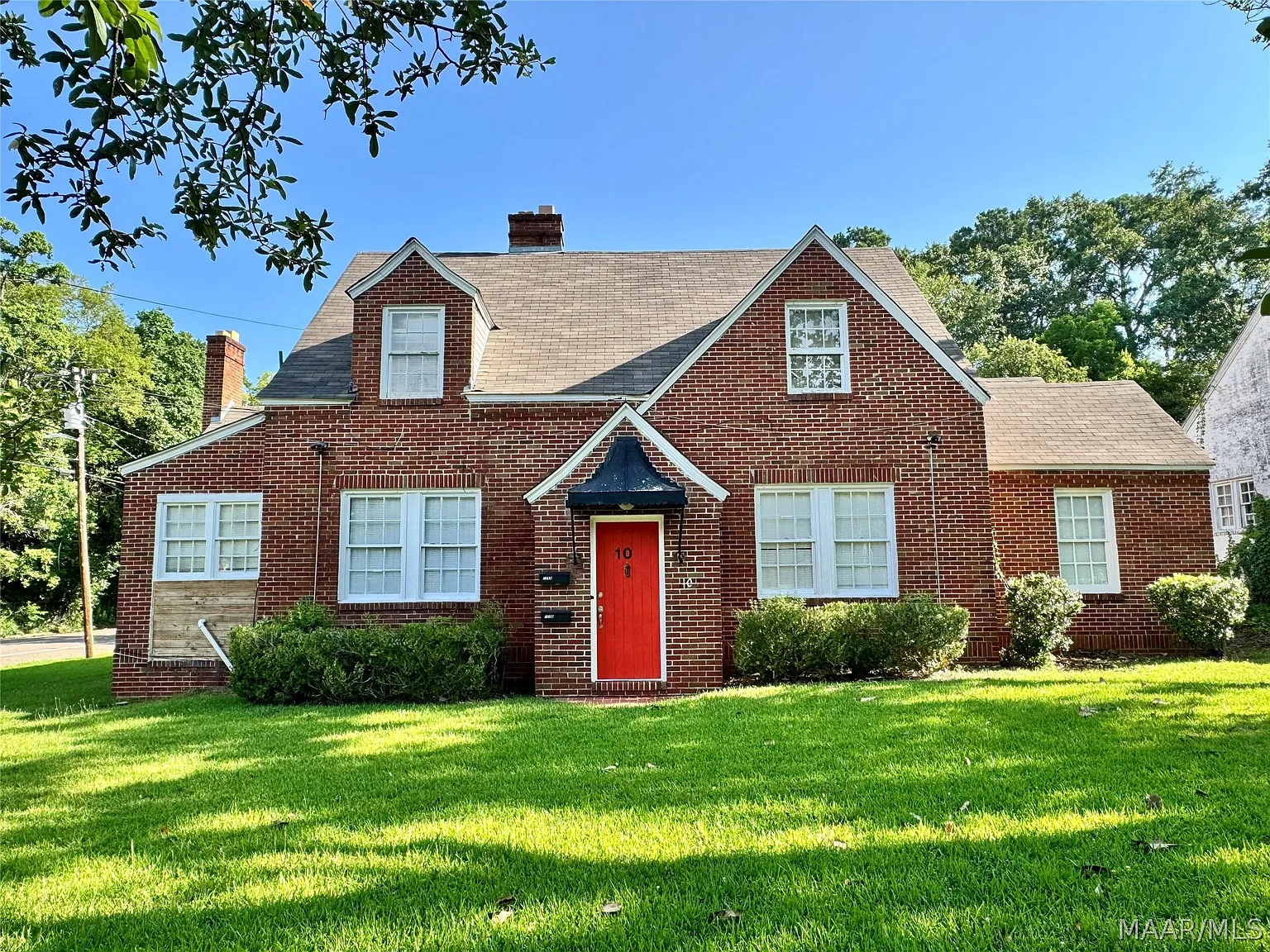 2 bed, 1.0 bath, 1100 sqft, $925 — Photo 1