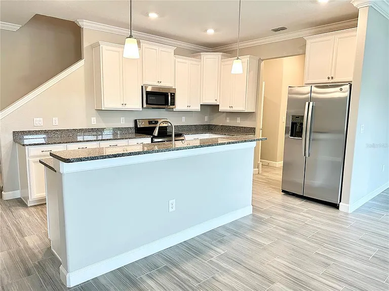 2201 Cerulean Sky Dr — Photo 10