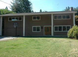 8032 Cyrus Pl, Edmonds, WA 98026
