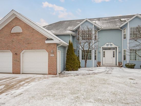 696 Tollis Pkwy UNIT A, Broadview Heights, OH 44147