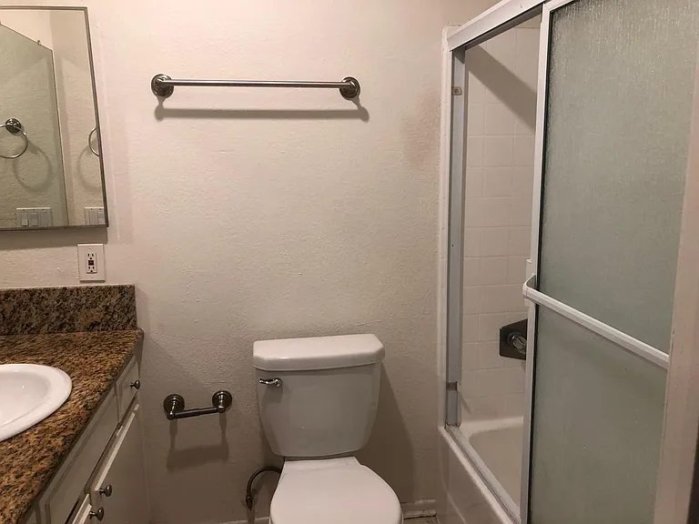 11925 Riverside Dr #11 — Photo 5
