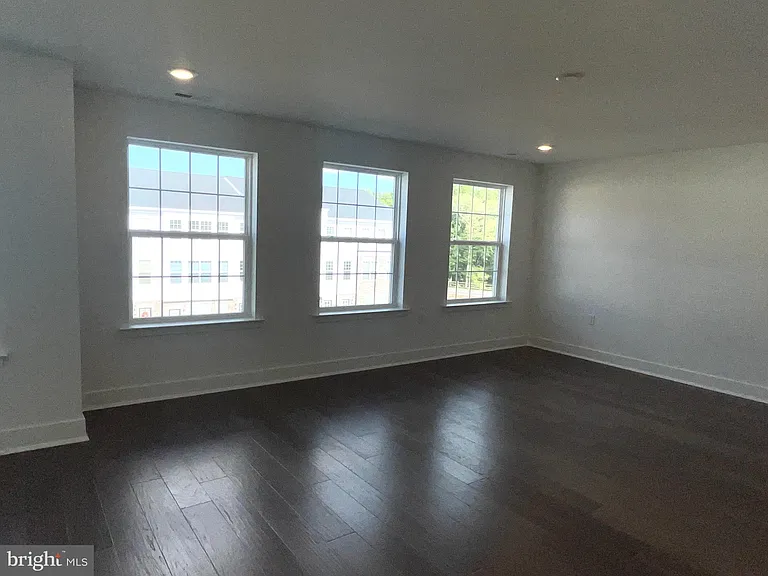 119 Stoutsburg Blvd — Photo 18