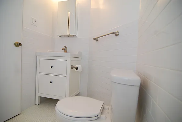 Rented by Building Equity Management LLC | media 16