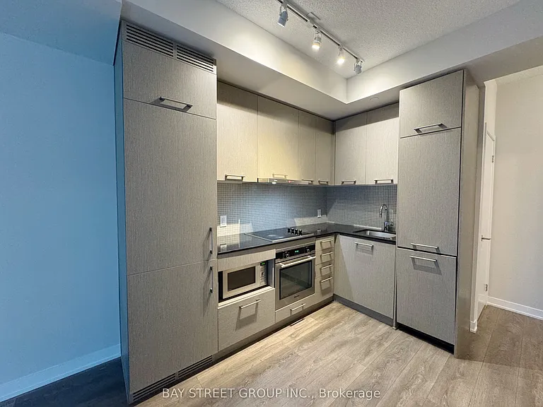 87 Peter St #2501 — Photo 4