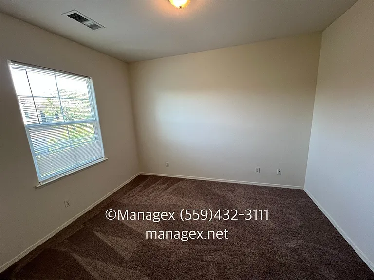 737 W Siena Ln — Photo 10