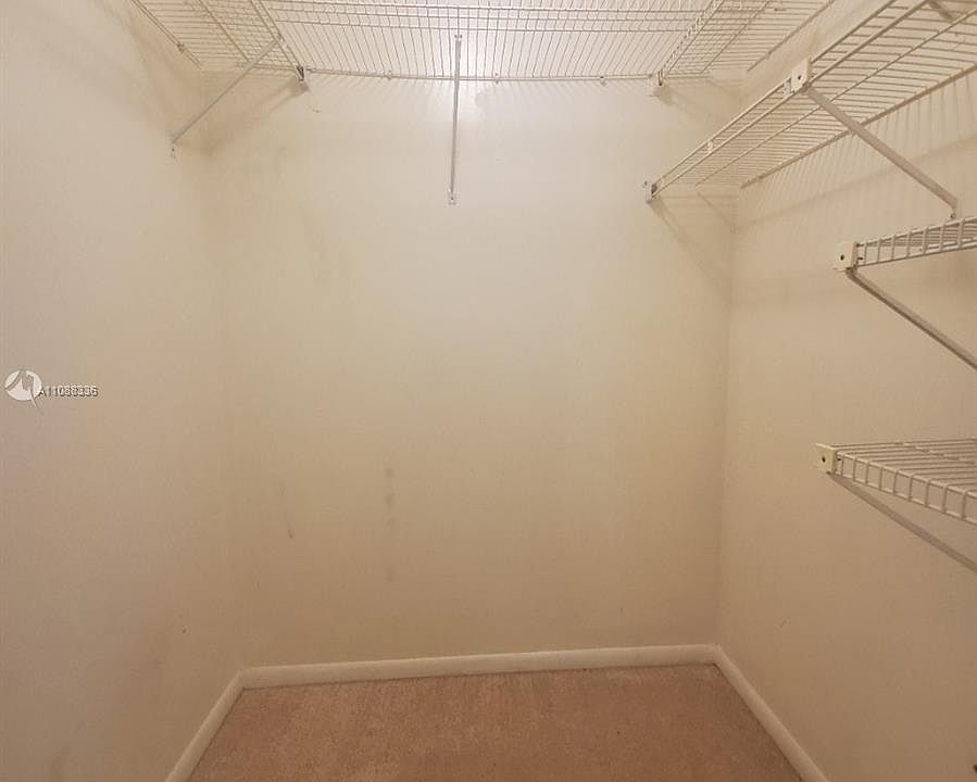 Carmel California Club Condominiums 923 NE 199th St Miami, FL